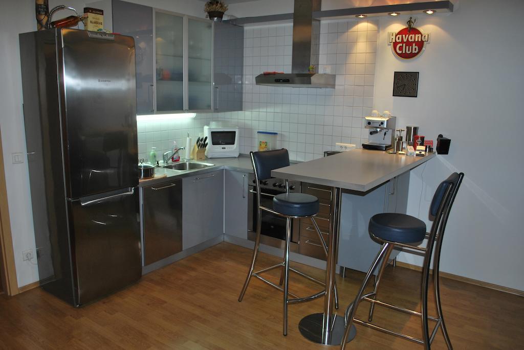 Chotesovska Apartment With Parking Place Praha Rom bilde